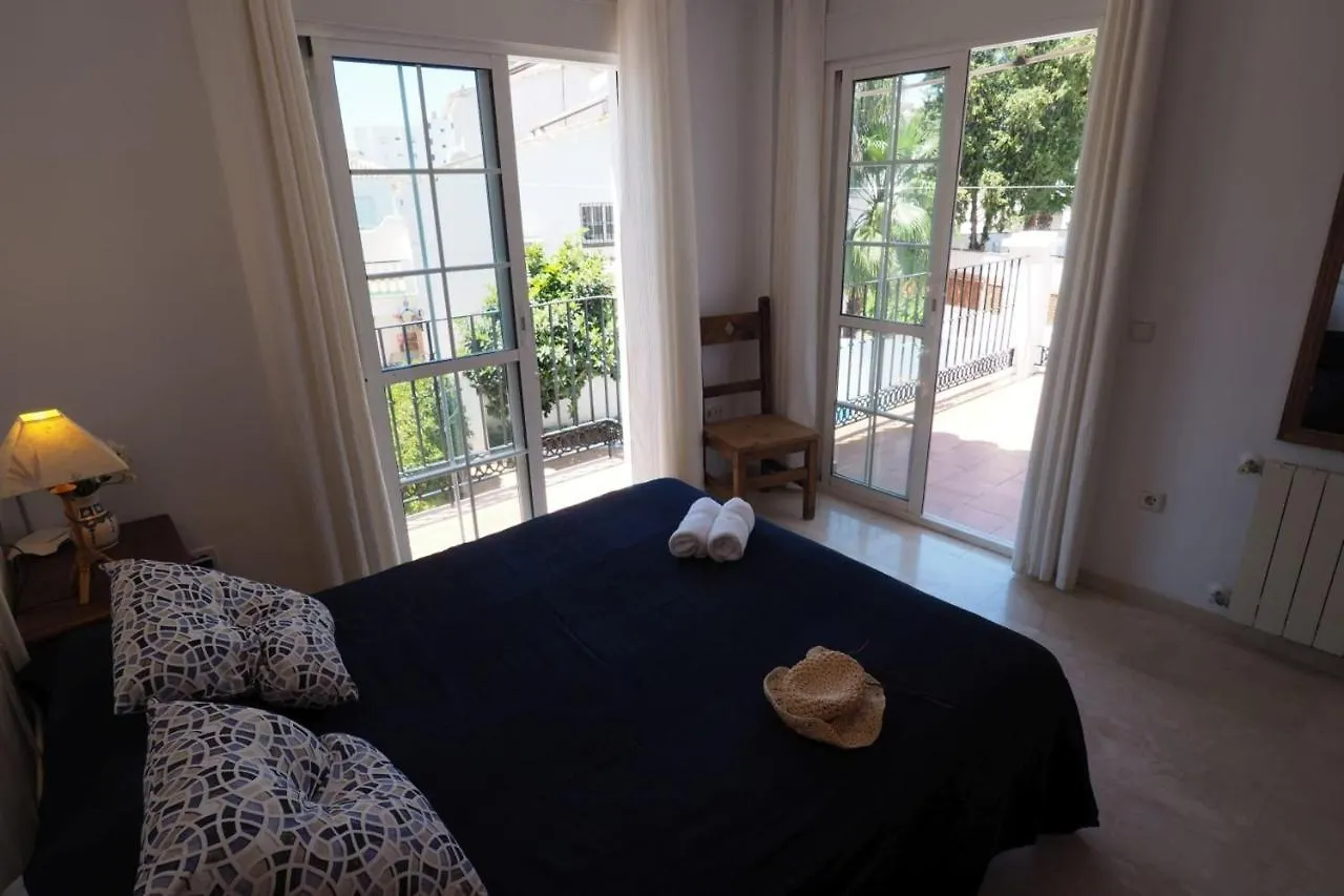 Nerja Paradise Rentals - Villa Victoria